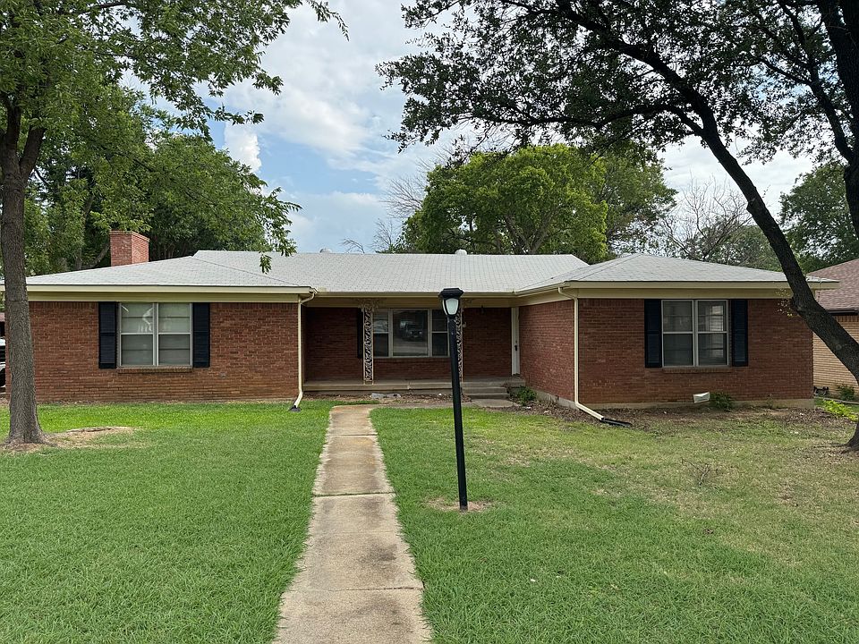 1st image of 1820 Linden Dr