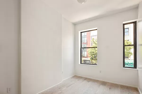 Rented by The Agency | media 7