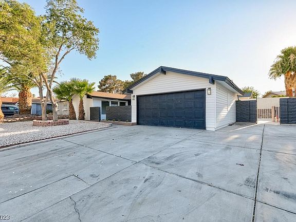 3rd image of 3821 Don Carlos Dr
