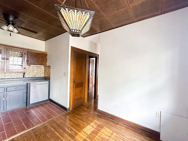 5819 E Washington St #8 — Photo 10