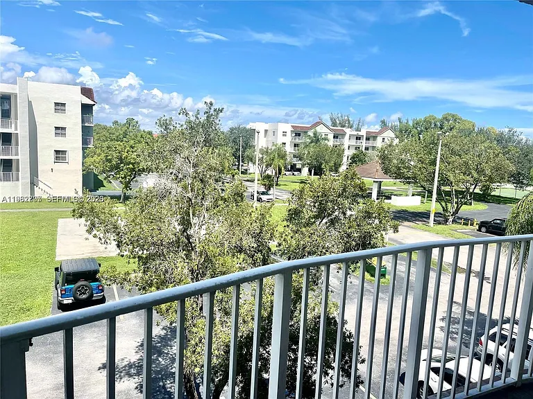 8240 SW 210th St #215 — Photo 7