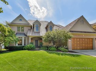 395 Amy Ct, Glen Ellyn, IL 60137