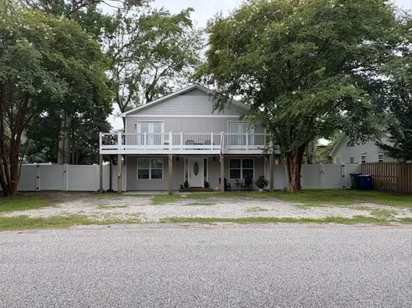 321 14th Ave S #3, Myrtle Beach, SC 29575