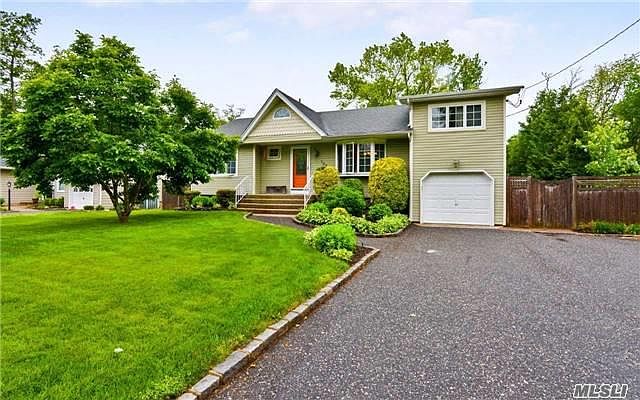 1st image of 162 Lakeside Dr