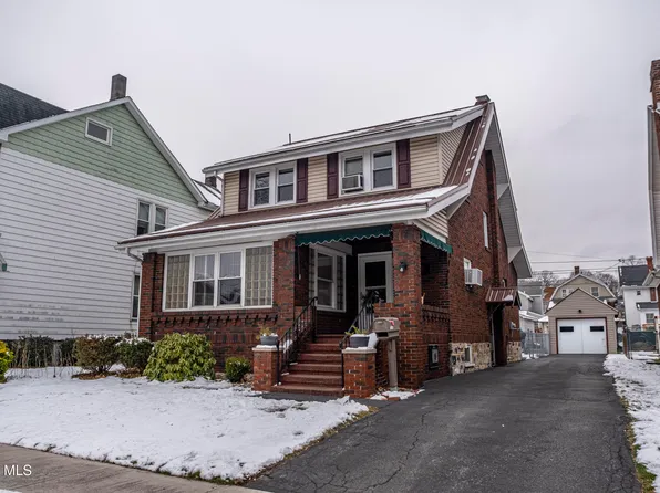 2816 4th Ave, Altoona, PA 16602