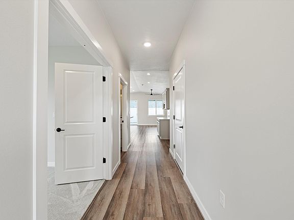 2nd image of 1356 Kalani Ct