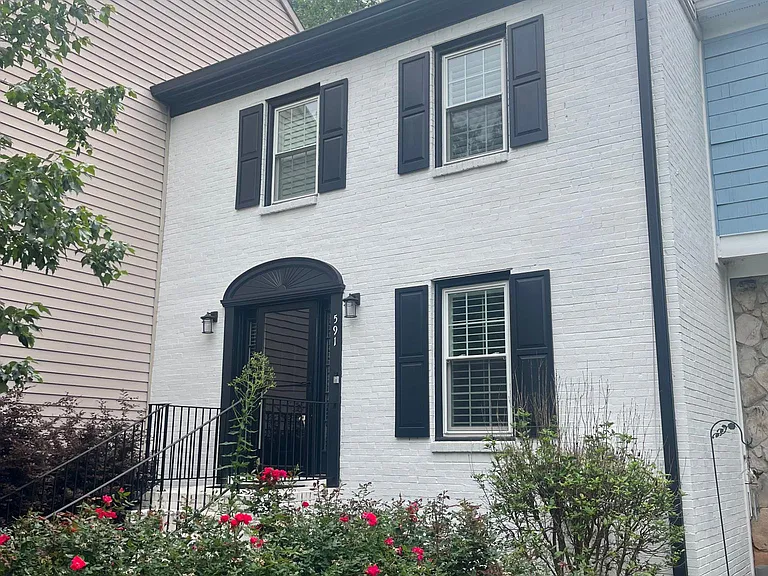 591 Salem Woods Dr SE — Photo 1