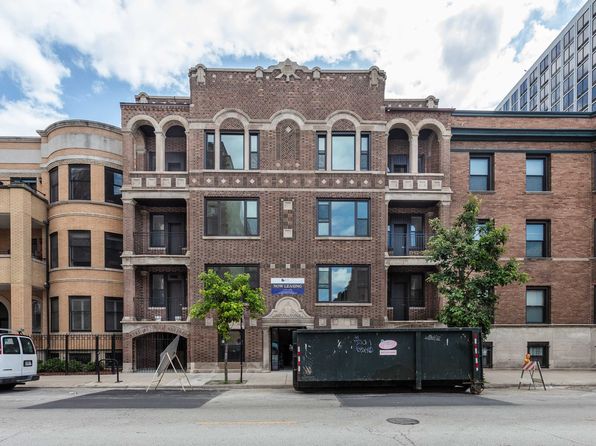 851 W Montrose Ave #308