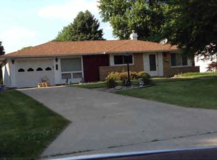 882 E Seminary Ave, Hoopeston, IL 60942