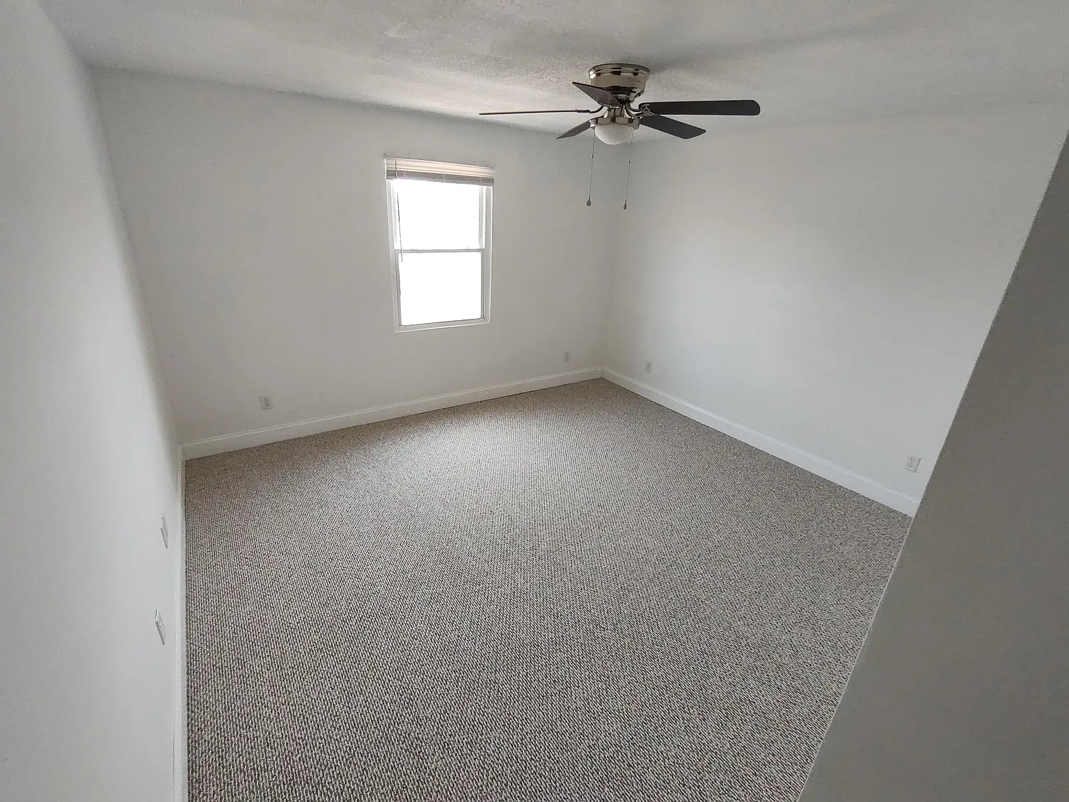2 bed, 7502 sqft, $850 — Photo 3