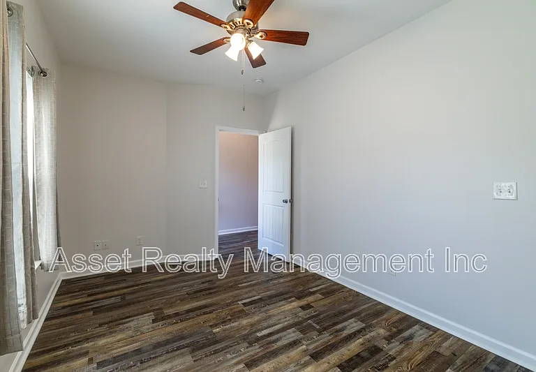 5532 Libby Way — Photo 14