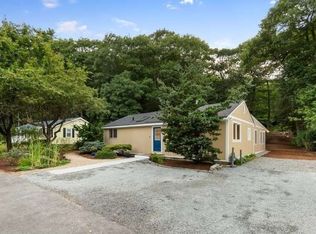 96 Old Essex Rd, Manchester, MA 01944