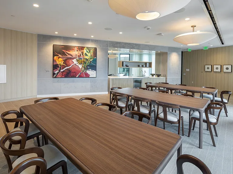 987 Queen St #2313 — Photo 23