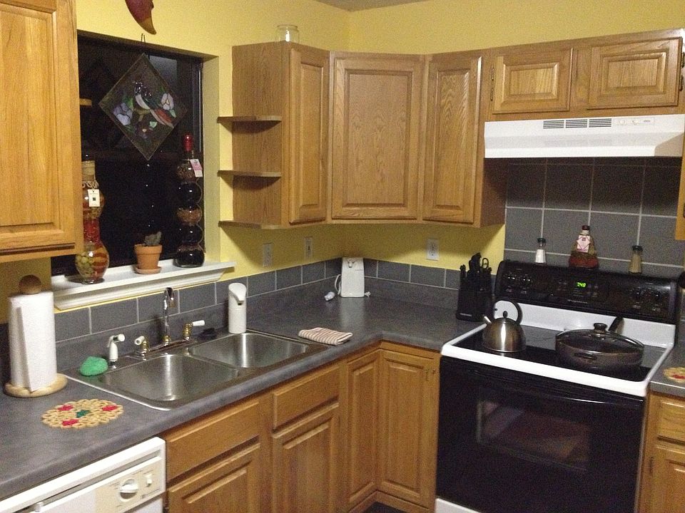 2nd image of 338 Woods View Cir
