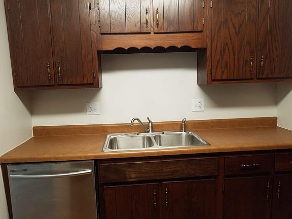3rd image of 3144 Brickenwood Ct