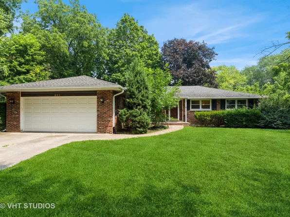 826 Crestfield Ave, Libertyville, IL 60048