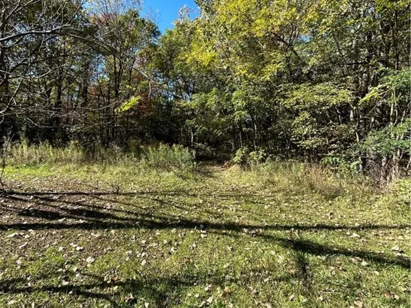 Hilbish Ave, Akron, OH 44312