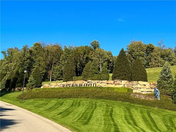 3024 Ravenwood Dr, Greensburg, PA 15601