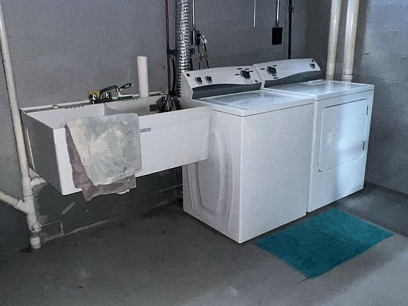 2nd image of 5611 Madrid Dr #5611