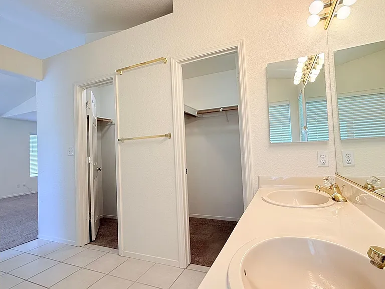 1023 Vista Pointe Cir — Photo 31