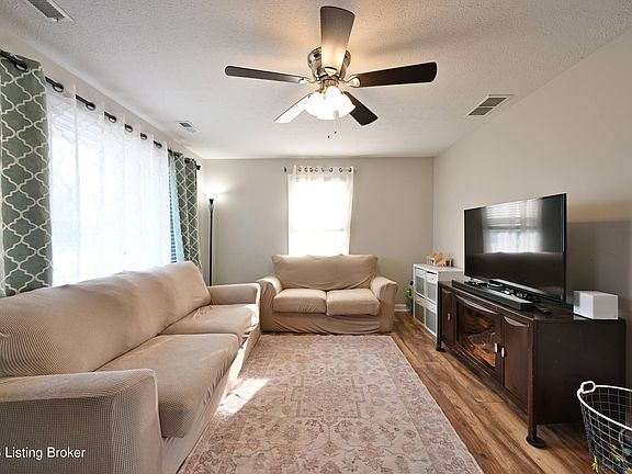 4th image of 6702 Fenway Rd