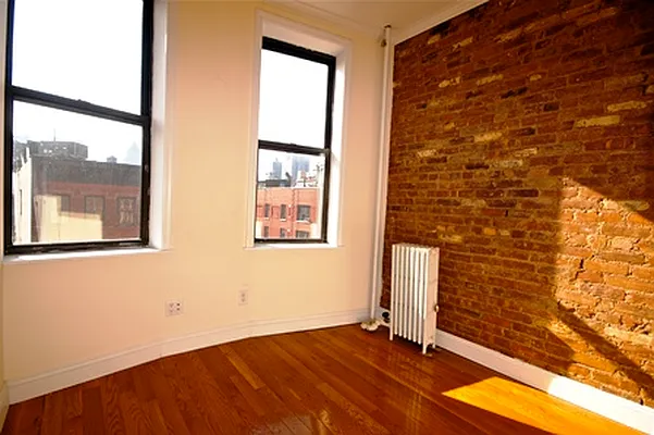 Rented by Town Residential | media 11