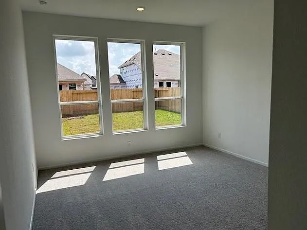 8310 Holly Blue Dr — Photo 14