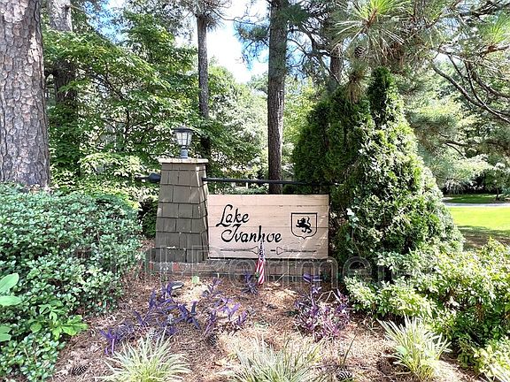 3rd image of 4550 Lake Ivanhoe Dr
