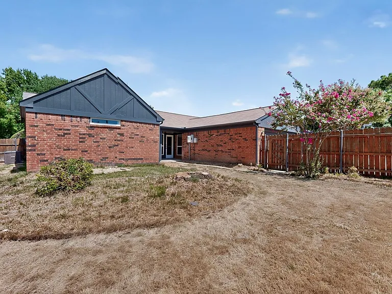 215 Aspenway Dr — Photo 43