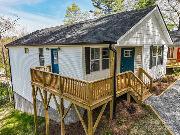 85 Eastabrook Ave, Brevard, NC 28712