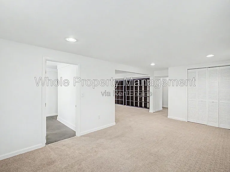3211 S Cherokee St — Photo 36