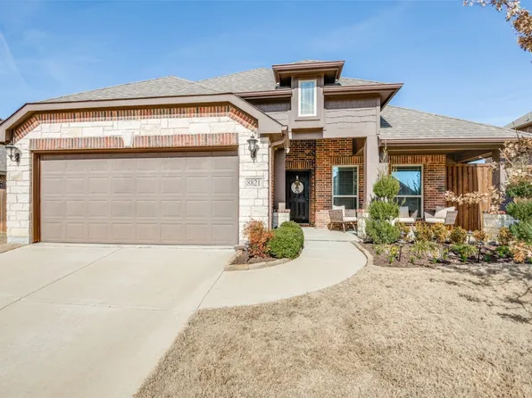 8821 Cassidy Ln, Aubrey, TX 76227