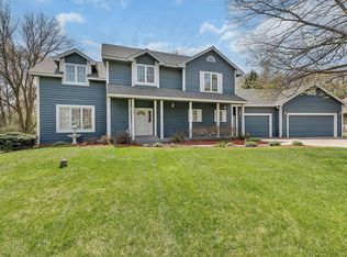 2237 Chelmsford Ln, Saint Cloud, MN 56301