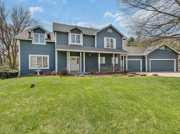 2237 Chelmsford Ln, Saint Cloud, MN 56301