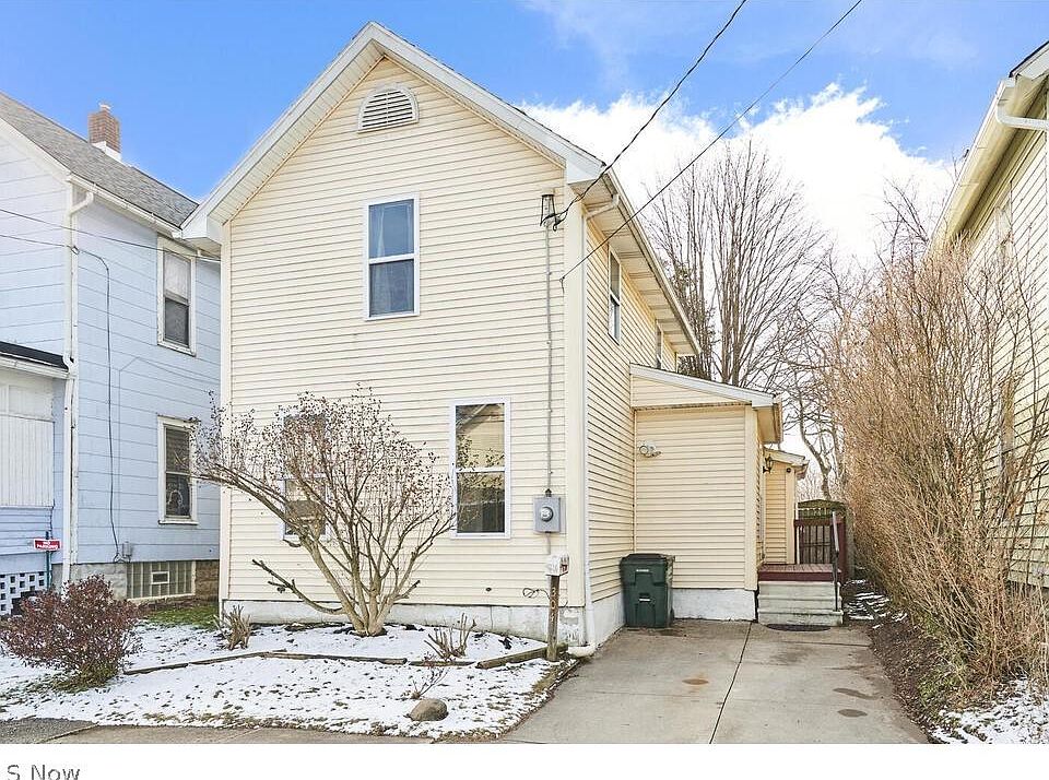 1st image of 304 Lucas St