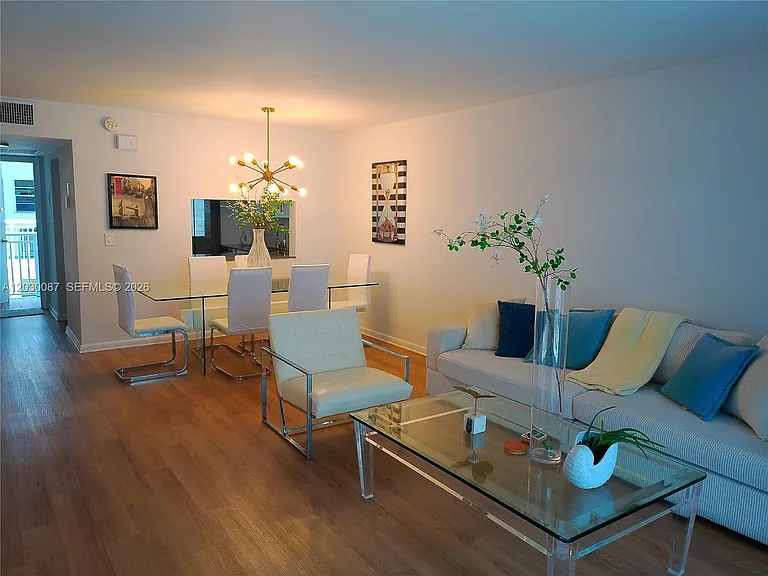 215 SE 3rd Ave #206A — Photo 57