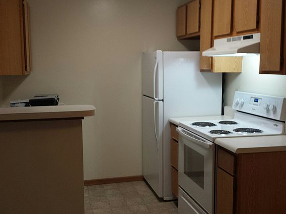 4th image of 4557 Emerald Lakes Blvd