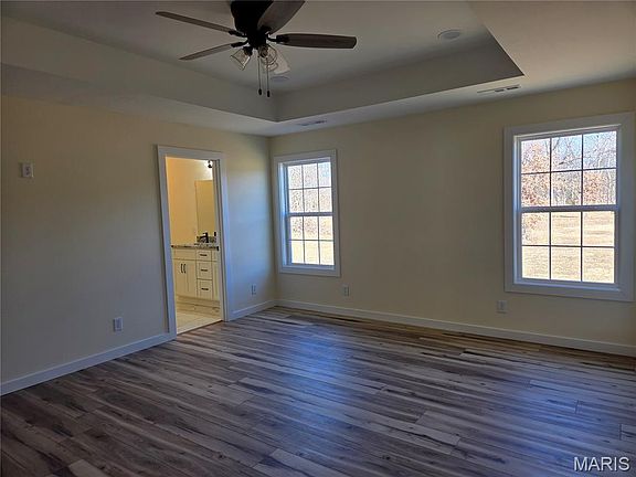 4th image of 15 Concorde Ct