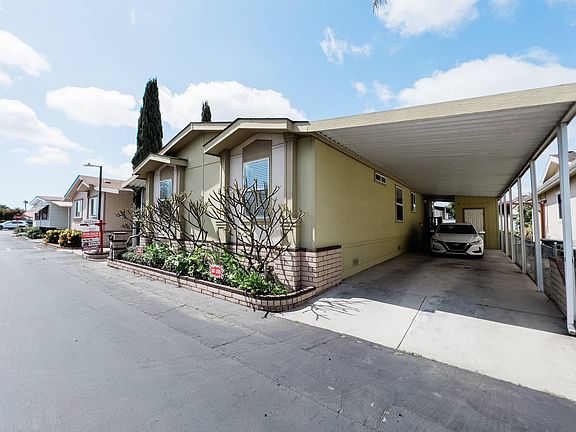2nd image of 207 Gannet Ln
