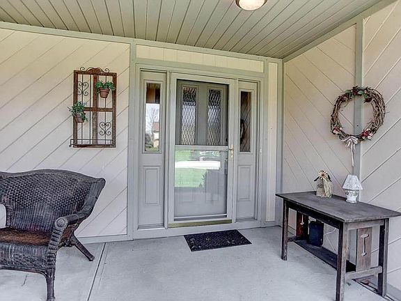4th image of 10095 Hounsdale Dr NW