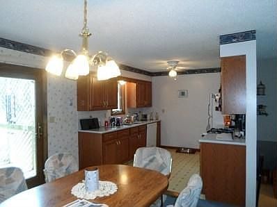 5th image of 4327 W Capital Ave