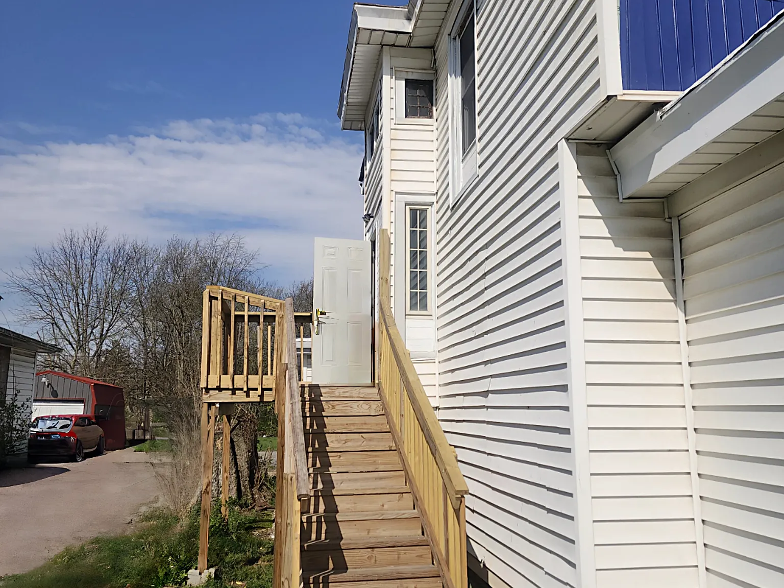 3 bed, 848 sqft, $1,000 — Photo 2