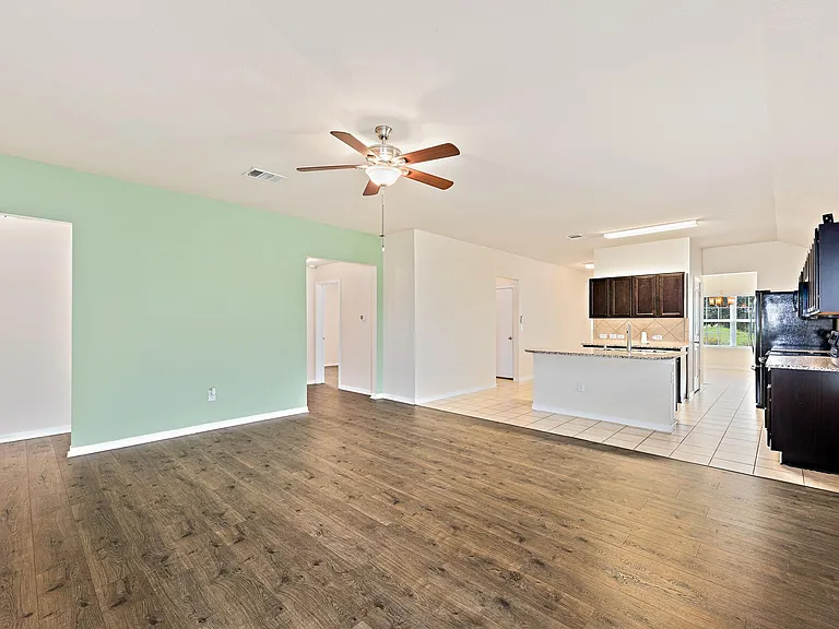 5916 Montrelia Dr — Photo 2