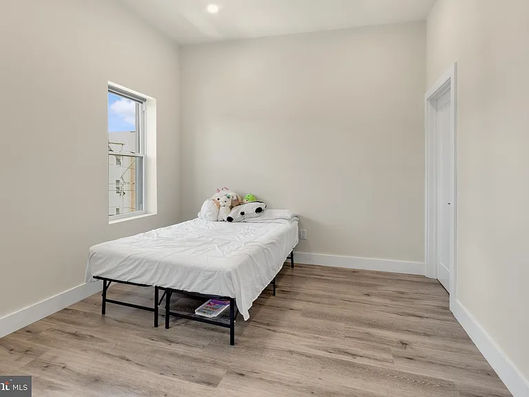 537 N 35th St #3 — Photo 13