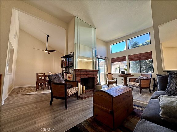 5th image of 2336 Elden Ave APT B