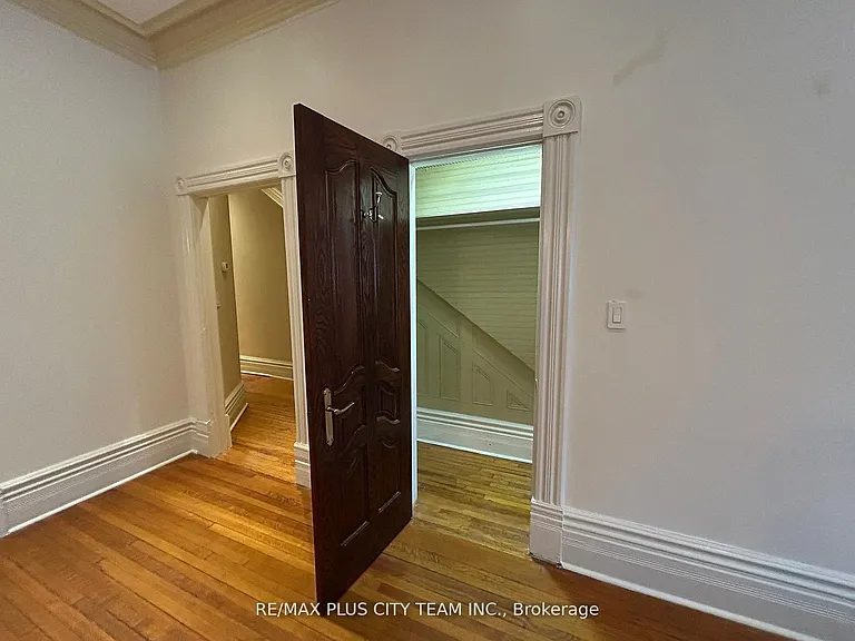 52 Churchill Ave #MAIN — Photo 12