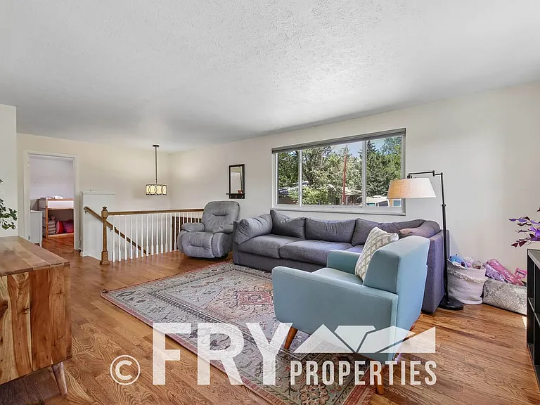 6459 Brentwood St — Photo 10