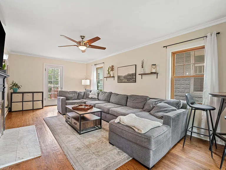 759 Laurel Ave — Photo 4