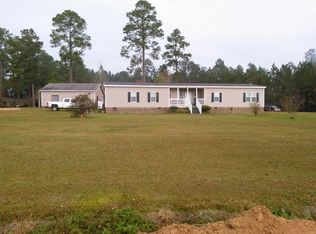 5864 Thunderbowl Rd, Hahira, GA 31632