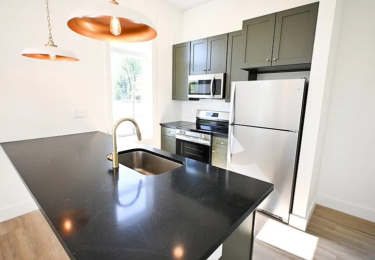 2307 Bedford Ave #8 — Photo 3